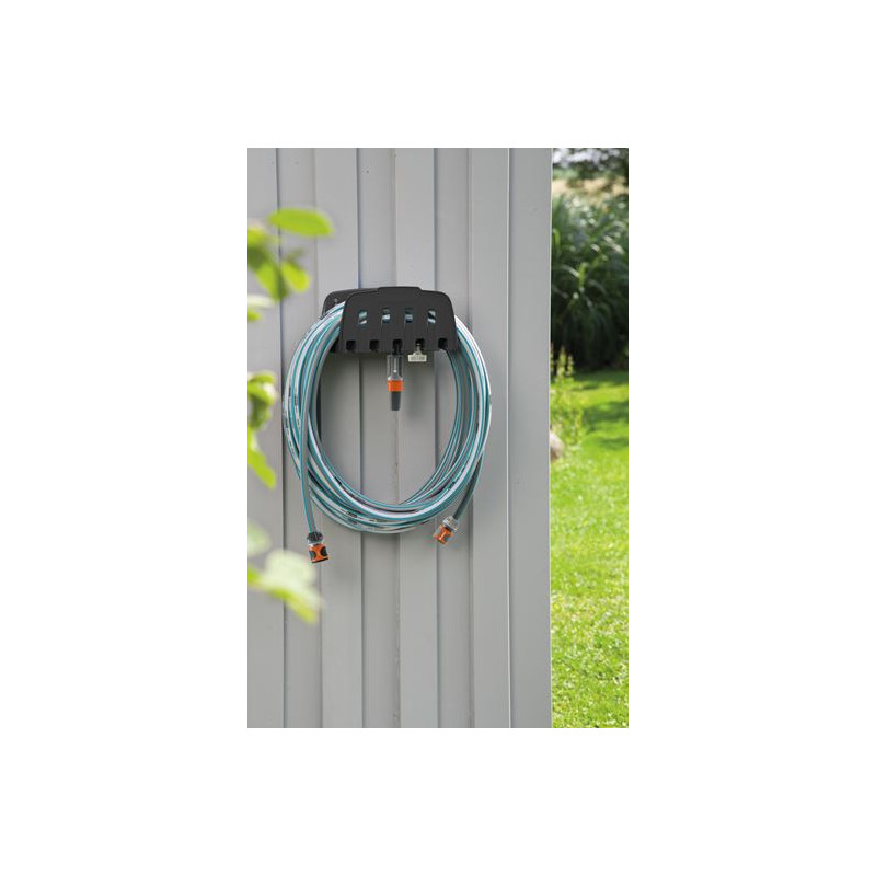Tuyau d'arrosage Classic avec support mural et accessoires Ø 13 mm 20 m GARDENA Tuyau d'arrosage Classic avec support mural et accessoires Ø 13 mm 20 m GARDENA