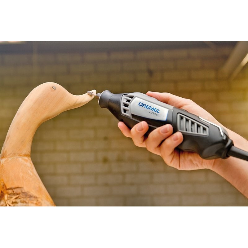 Fraise haute vitesse Dremel conique Ø 6,4 mm – Usage précis | DREMEL Fraise haute vitesse Dremel conique Ø 6,4 mm – Usage précis | DREMEL