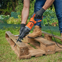 Scie sabre électrique BES301-QS 750 W BLACK+DECKER Scie sabre électrique BES301-QS 750 W BLACK+DECKER