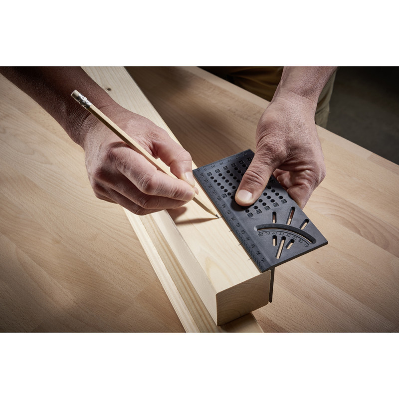Equerre 3D pour coupes en biais WOLFCRAFT Equerre 3D pour coupes en biais WOLFCRAFT