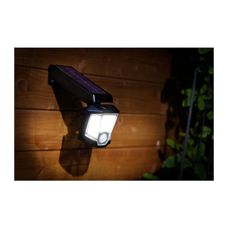 Applique extérieure solaire LED avec détecteur 30 W EGLO Applique extérieure solaire LED avec détecteur 30 W EGLO