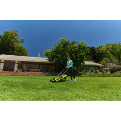 Tondeuse Électrique RYOBI RLM13E33S – Puissance 1300W | RYOBI

