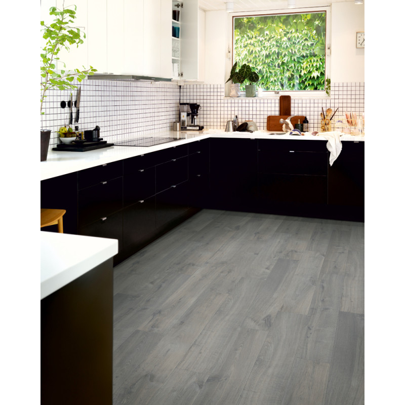 Sol stratifié PERGO Sensation Chêne Gris – Lame Moderne | PERGO
 Sol stratifié PERGO Sensation Chêne Gris – Lame Moderne | PERGO