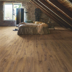 Sol stratifié Sensation Lame Moderne chêne de grange 1,57 m² PERGO Sol stratifié Sensation Lame Moderne chêne de grange 1,57 m² PERGO