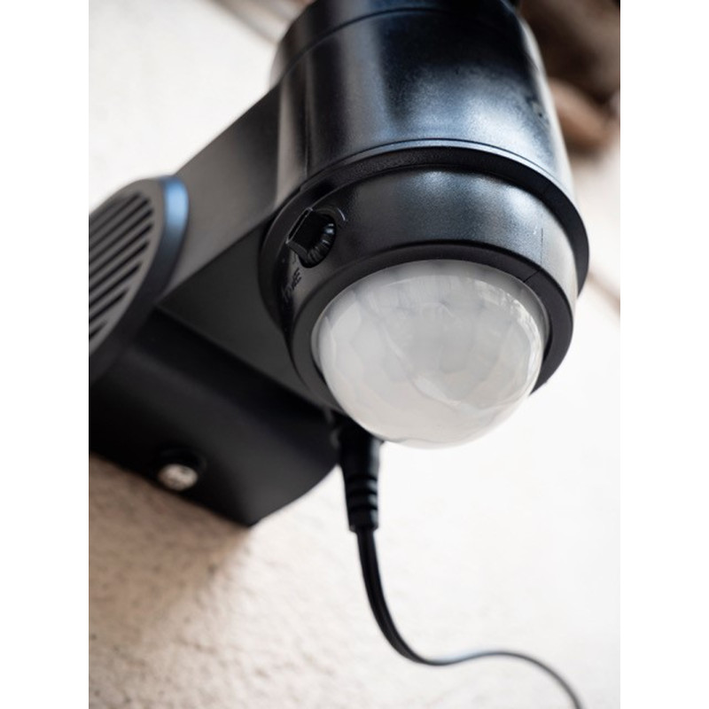 Projecteur mural solaire LED avec détecteur de mouvement 22 x 13,7 x 16,5 cm XANLITE Projecteur mural solaire LED avec détecteur de mouvement 22 x 13,7 x 16,5 cm XANLITE