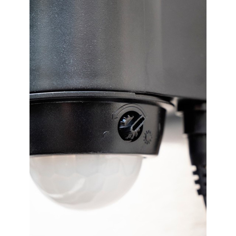 Projecteur mural solaire LED avec détecteur de mouvement 22 x 13,7 x 16,5 cm XANLITE Projecteur mural solaire LED avec détecteur de mouvement 22 x 13,7 x 16,5 cm XANLITE