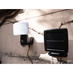 Projecteur mural solaire LED avec détecteur de mouvement 22 x 13,7 x 16,5 cm XANLITE Projecteur mural solaire LED avec détecteur de mouvement 22 x 13,7 x 16,5 cm XANLITE