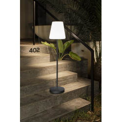 Lampadaire solaire Lola LED USB 4,5 W NEWGARDEN Lampadaire solaire Lola LED USB 4,5 W NEWGARDEN
