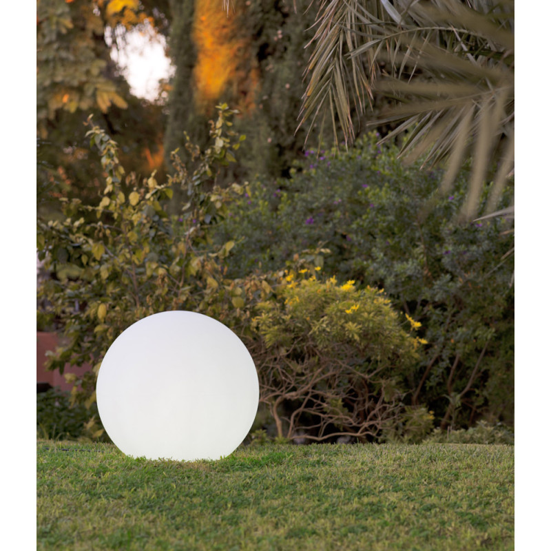 Boule lumineuse solaire Buly LED USB 1 W Ø 40 cm NEWGARDEN Boule lumineuse solaire Buly LED USB 1 W Ø 40 cm NEWGARDEN