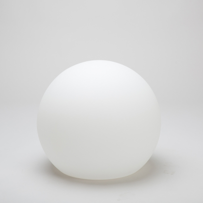 Sphère lumineuse flottante solaire BULY 30cm blanche LED RGBW IP68
