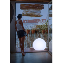 Boule lumineuse solaire Buly LED USB 1 W Ø 60 cm NEWGARDEN Boule lumineuse solaire Buly LED USB 1 W Ø 60 cm NEWGARDEN