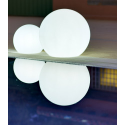 Boule lumineuse solaire Buly LED USB 1 W Ø 60 cm NEWGARDEN Boule lumineuse solaire Buly LED USB 1 W Ø 60 cm NEWGARDEN