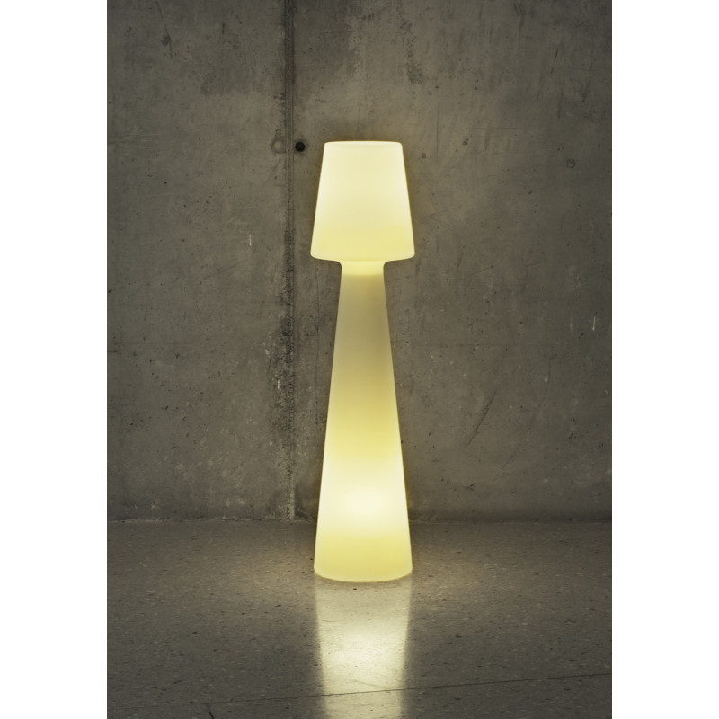 Lampadaire extérieur LED Lola RVB – Éclairage Ambiant | NEWGARDEN
 Lampadaire extérieur LED Lola RVB – Éclairage Ambiant | NEWGARDEN