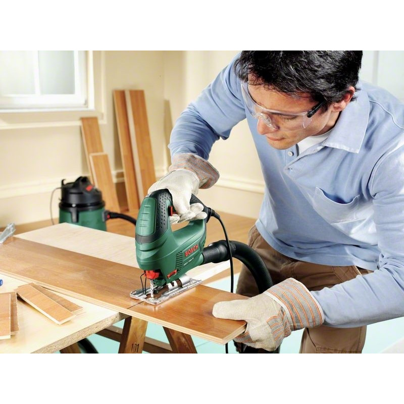 Scie sauteuse Bosch PST 700 E – Puissante et précise | BOSCH

