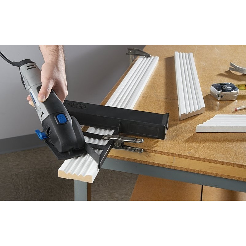 Guide de découpe DREMEL – Précision pour vos projets | DREMEL
 Guide de découpe DREMEL – Précision pour vos projets | DREMEL