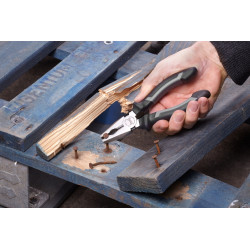 Pince universelle 180 mm KWB – Polyvalente | KWB Pince universelle 180 mm KWB – Polyvalente | KWB