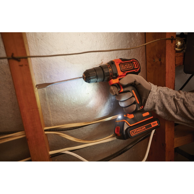 Perceuse-visseuse sans fil 18V avec chargeur et 2 batteries - BDCDD186KB-QW - BLACK+DECKER Perceuse-visseuse sans fil 18V avec chargeur et 2 batteries - BDCDD186KB-QW - BLACK+DECKER