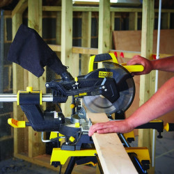 Scie à onglet radiale FME721-QS 1500W | STANLEY FATMAX Scie à onglet radiale FME721-QS 1500W | STANLEY FATMAX