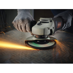 Meuleuse d'angle BLACK+DECKER KG1202-QS 1200 W – Puissante | BLACK+DECKER Meuleuse d'angle BLACK+DECKER KG1202-QS 1200 W – Puissante | BLACK+DECKER