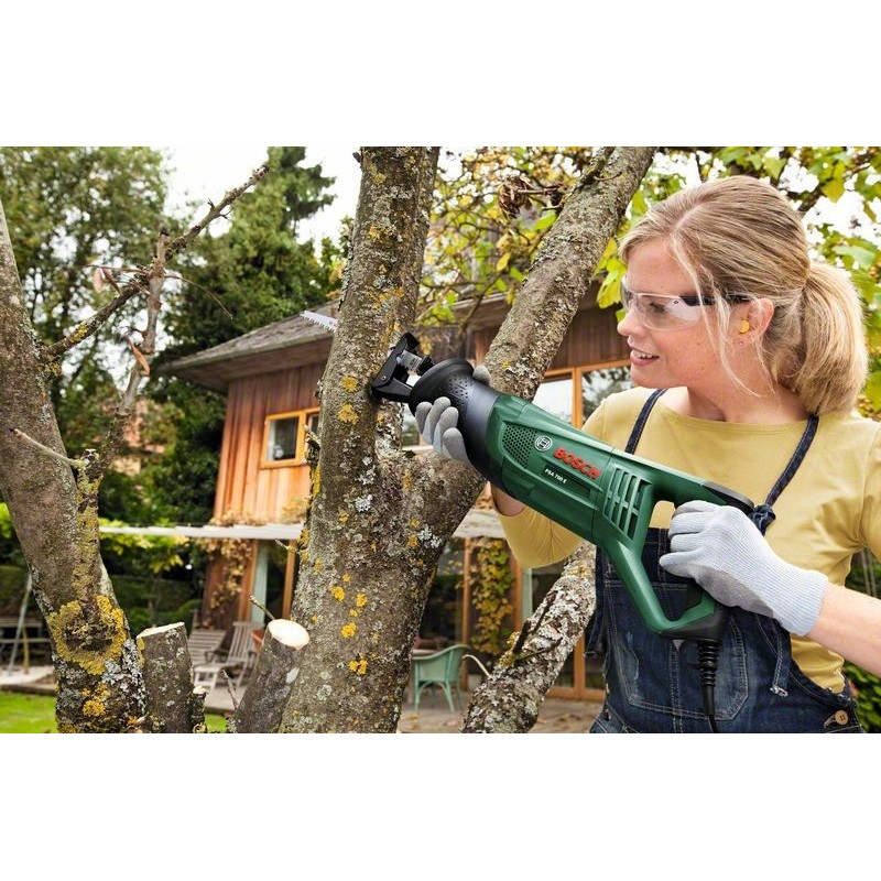 Scie égoïne Bosch PSA 700 E – Puissante et précise | BOSCH
 Scie égoïne Bosch PSA 700 E – Puissante et précise | BOSCH