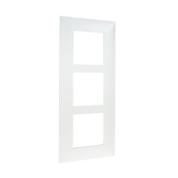 Plaque Valena Triple Verticale Blanche – Élégance | LEGRAND