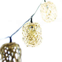 Guirlande lumineuse LED rotin 3000 K 5 m 10 x 1 W XANLITE Guirlande lumineuse LED rotin 3000 K 5 m 10 x 1 W XANLITE