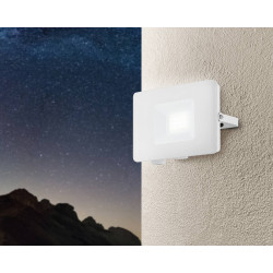 Applique murale extérieure LED Faedo 3 blanche 20 W EGLO Applique murale extérieure LED Faedo 3 blanche 20 W EGLO