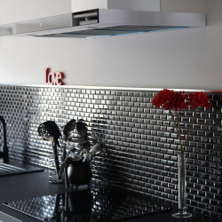 Carrelage Mosaïque Mini Métro Noir 30x30 – Élégance Intemporelle | MAT INTER