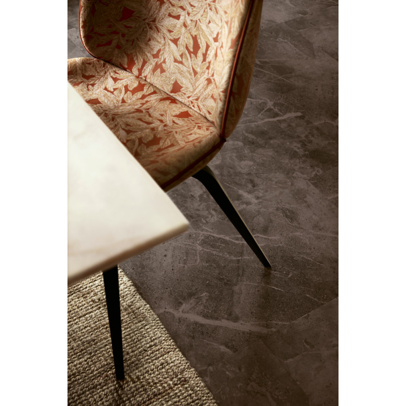 Sol vinyle Viskan Pad Pro marbre foncé – Élégance & Durabilité | PERGO Sol vinyle Viskan Pad Pro marbre foncé – Élégance & Durabilité | PERGO