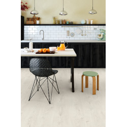 Sol stratifié Deluxe chêne blanc huilé – Ambiance chaleureuse
 Sol stratifié Deluxe chêne blanc huilé – Ambiance chaleureuse