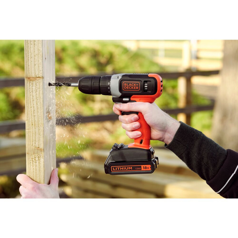 Perceuse-visseuse sur batterie BCD001C2-QW 2 x 1,5 Ah BLACK+DECKER