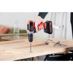 Perceuse-visseuse sur batterie BCD001C2-QW 2 x 1,5 Ah BLACK+DECKER