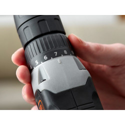 Perceuse-visseuse sur batterie BCD001C2-QW 2 x 1,5 Ah BLACK+DECKER