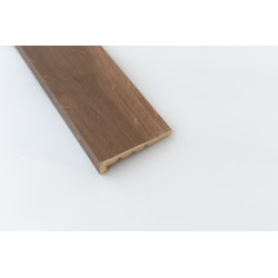 Moulure Latt Warm Castle Oak – Finition Parfaite | MAESTRO