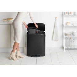 Poubelle de tri à pédale Bo noire 2 x 30 L BRABANTIA Poubelle de tri à pédale Bo noire 2 x 30 L BRABANTIA