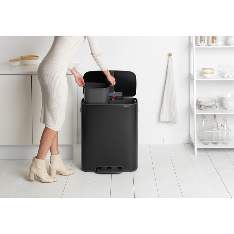Poubelle de tri à pédale Bo noire 2 x 30 L BRABANTIA Poubelle de tri à pédale Bo noire 2 x 30 L BRABANTIA