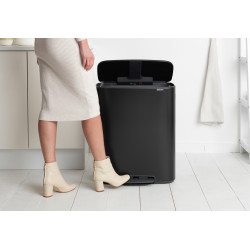 Poubelle de tri à pédale Bo noire 2 x 30 L BRABANTIA Poubelle de tri à pédale Bo noire 2 x 30 L BRABANTIA