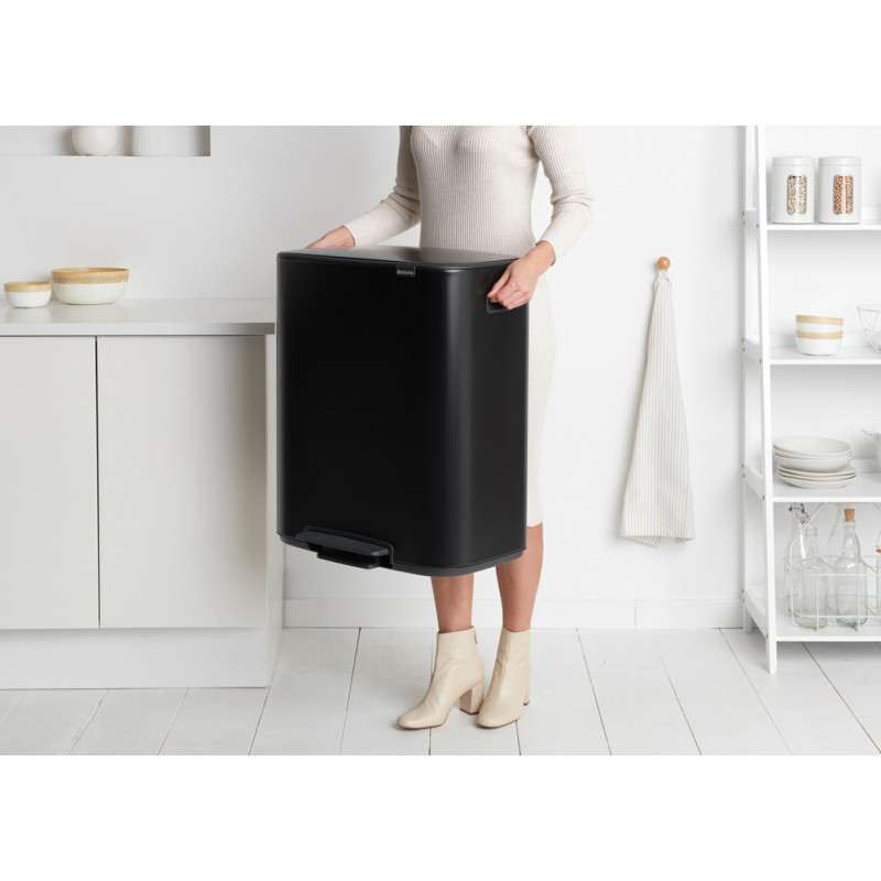Poubelle de tri à pédale Bo noire 2 x 30 L BRABANTIA Poubelle de tri à pédale Bo noire 2 x 30 L BRABANTIA