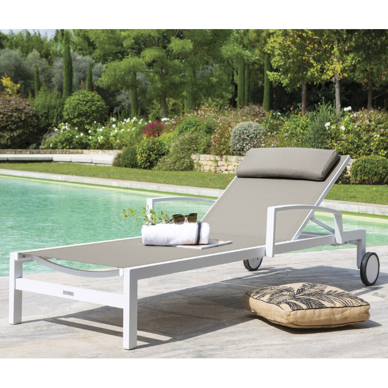 Lit de soleil Ocala noisette et blanc - Chaise longue | HESPERIDE Lit de soleil Ocala noisette et blanc - Chaise longue | HESPERIDE