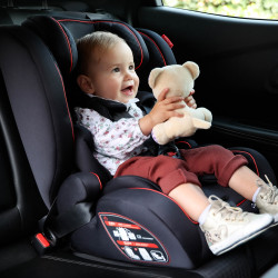 Siège Auto Luca Noir/Rouge 76-150cm – Sécurité | CARKIDS

