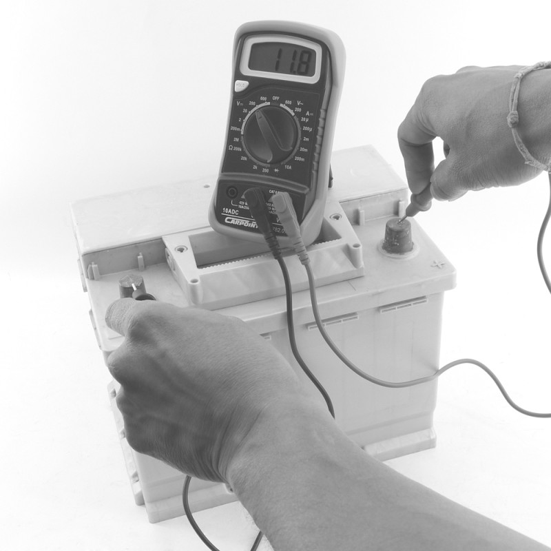 Multimètre numérique CARPOINT – Mesures précises