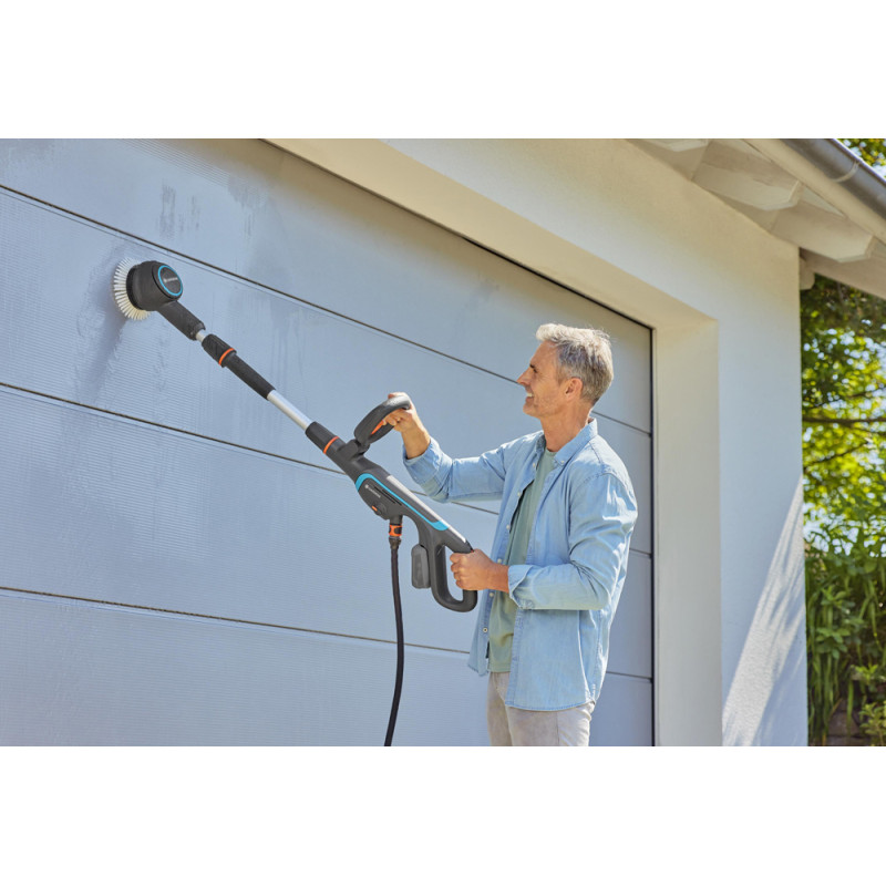 Nettoyeur de terrasse sur batterie AquaBrush Compact 18 V GARDENA