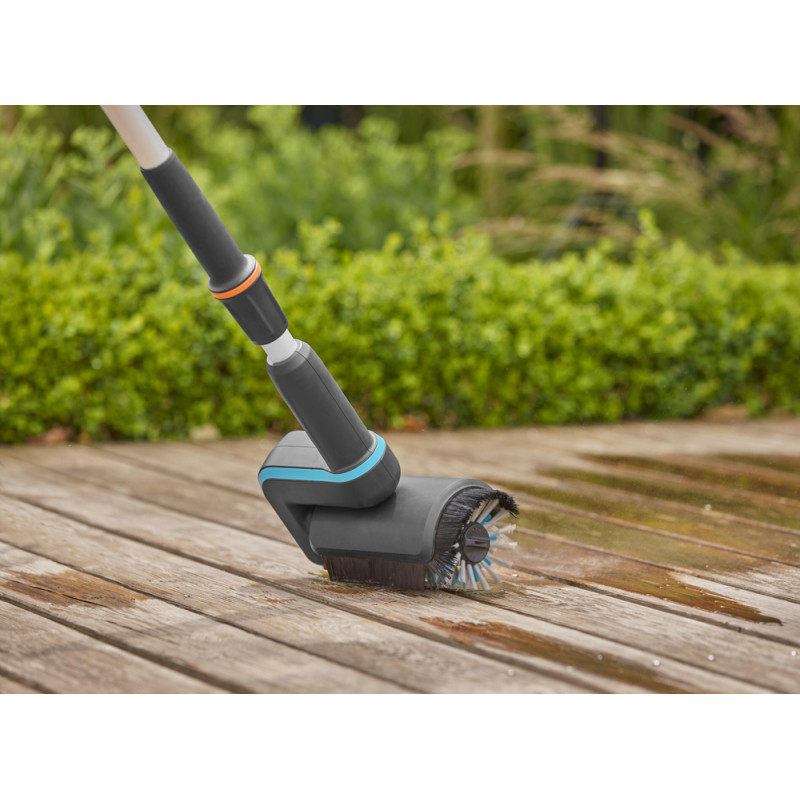 Nettoyeur de terrasse sur batterie AquaBrush Patio 18 V 2,5 Ah GARDENA Nettoyeur de terrasse sur batterie AquaBrush Patio 18 V 2,5 Ah GARDENA