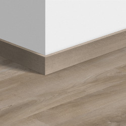 Plinthe stratifiée Chêne Tempête – Finition Deluxe | VITALITY