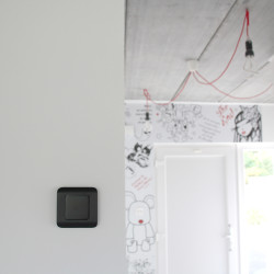 Interrupteur sans fil simple noir DIO