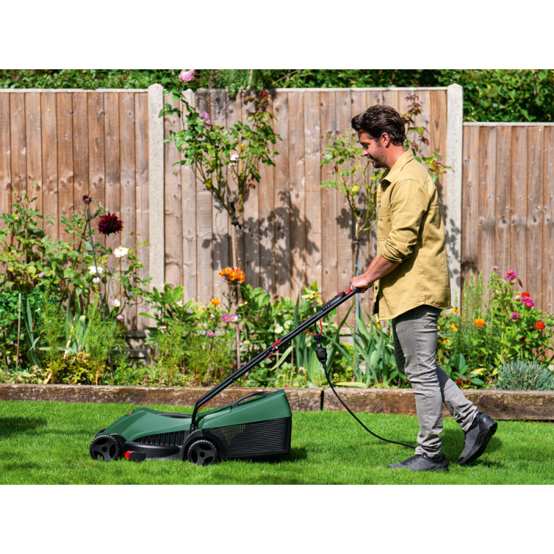 Tondeuse électrique Easy Rotak 32-235 – Jardin impeccable | BOSCH Tondeuse électrique Easy Rotak 32-235 – Jardin impeccable | BOSCH