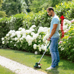 Coupe-bordure sur batterie Universal GrassCut 18 BOSCH | BOSCH