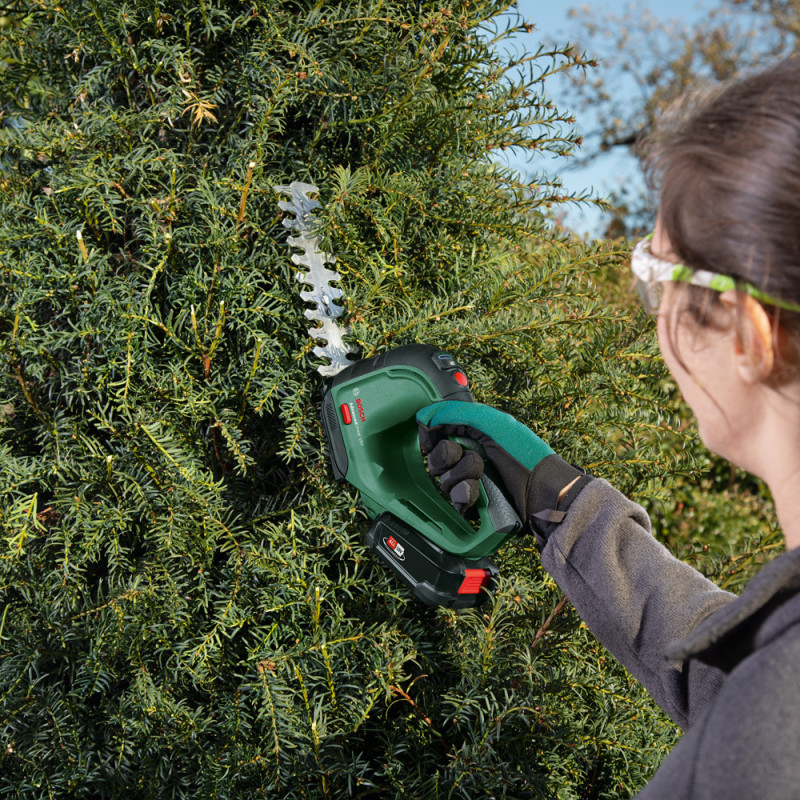 BOSCH Cisaille avancée 18V-10 : sculpte-haies & taille-herbes | BOSCH BOSCH Cisaille avancée 18V-10 : sculpte-haies & taille-herbes | BOSCH