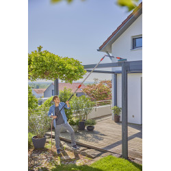 Manche-rallonge articulé à passage d'eau GARDENA