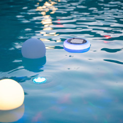 Lampe LED solaire flottante RGB Ø 19 cm XANLITE
